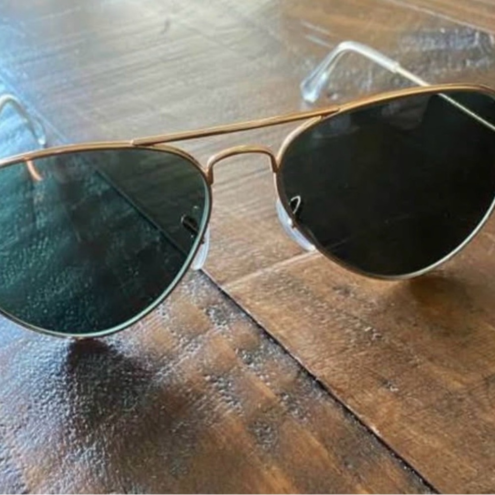 Brand New Authentic Ray-Ban RB3025 Aviator Classic Sunglasses
